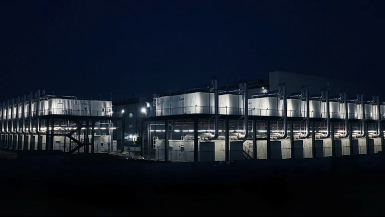China commissions world&rsquo;s largest data center with 2 GW green power