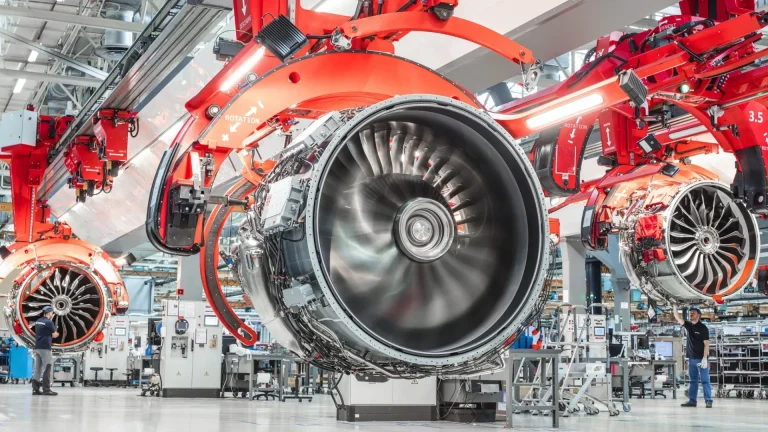 Rolls-Royce runs aero engine on 100% hydrogen in flight test