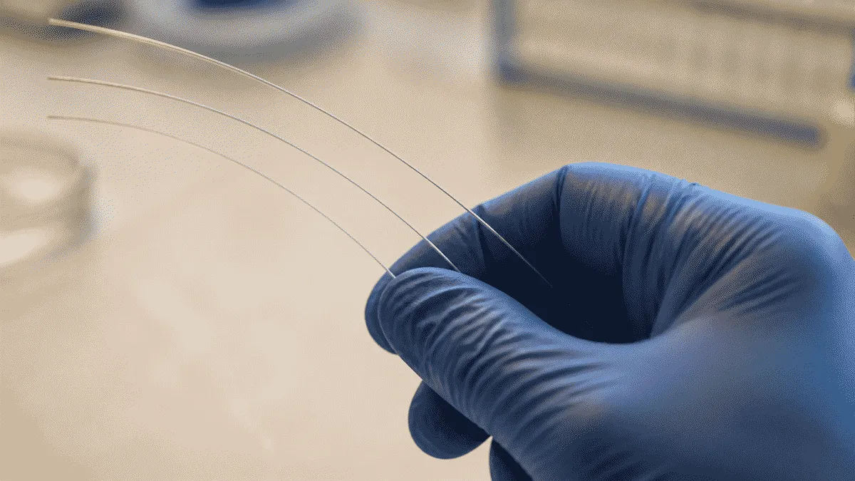 Une fibre optique plate mille fois plus sensible à la pression