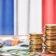 Budget de l&rsquo;État : la charge de la dette française bondit de 5 milliards d&rsquo;euros à cause de la « hausse des taux d&rsquo;intérêt » | TF1 Info