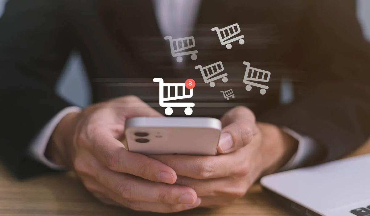 Les Français multiplient les achats en ligne, mais leur panier moyen continue de baisser
