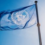 Face aux « risques sans précédent » de l’IA, l’ONU appelle les États à agir d’urgence