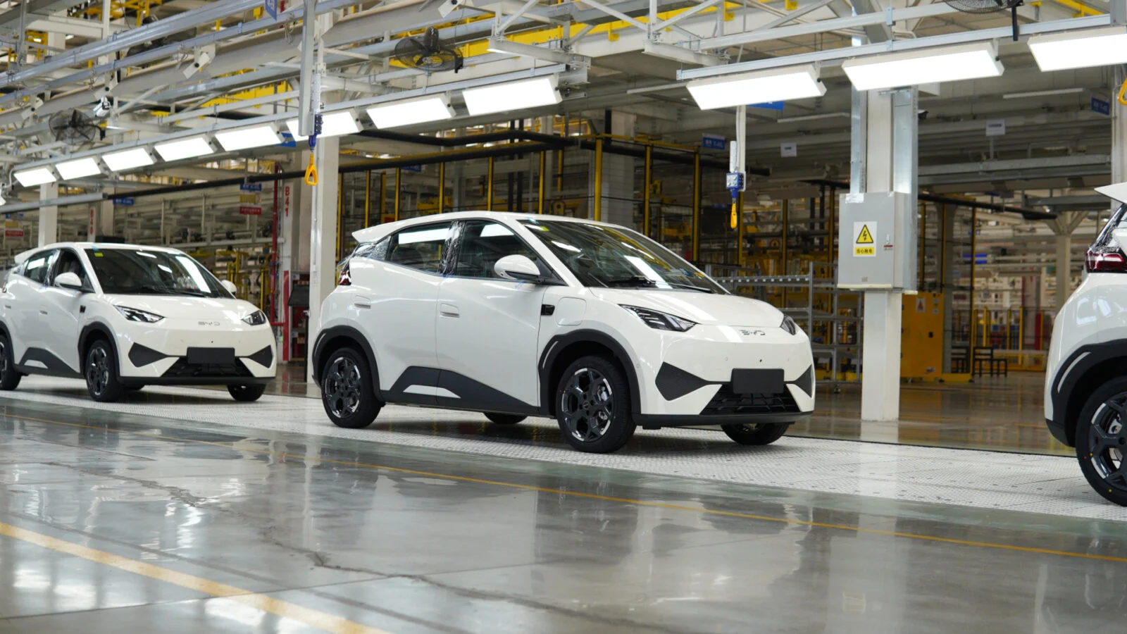 1,5 million de voitures produites chaque année en Europe : la Chine va multiplier sa production par 16