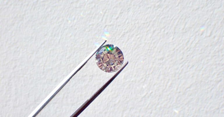 Les diamants, une nouvelle source d’électricité ?