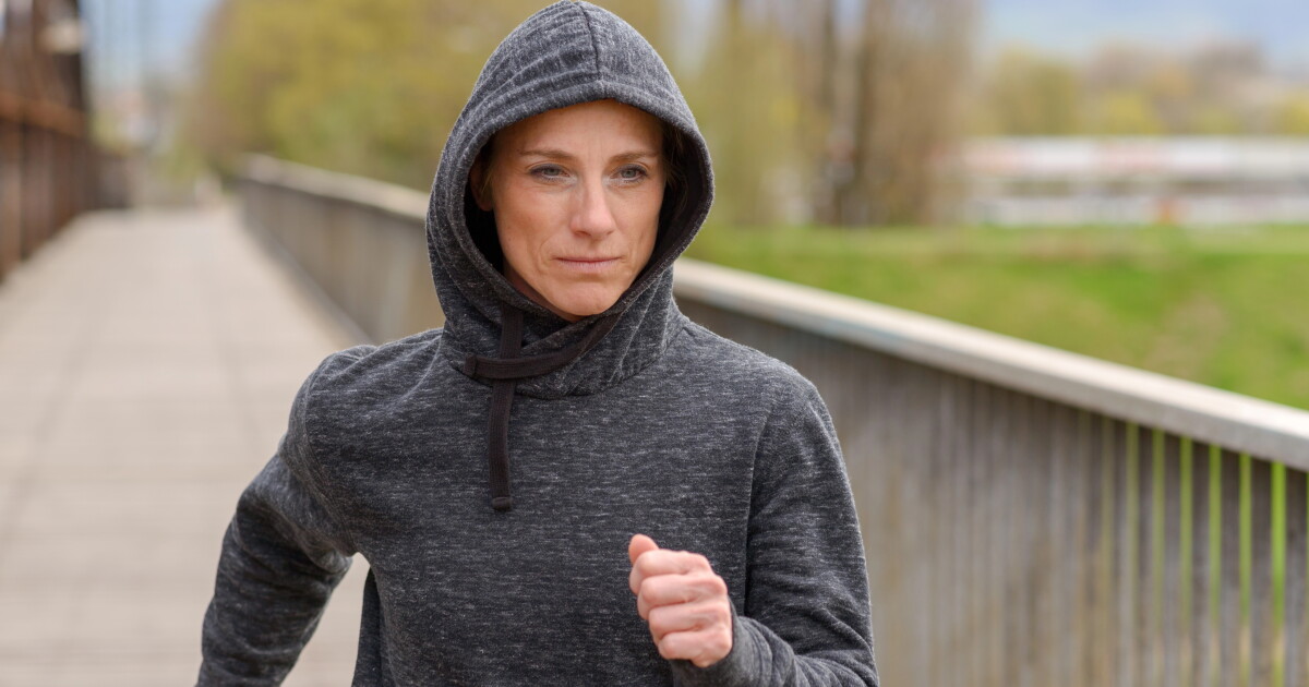 Printable &lsquo;smart&rsquo; clothing cools its wearer and generates electricity