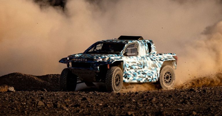 Toyota Dakar hopeful swaps twin-turbo V6 for hydrogen fuel cells
