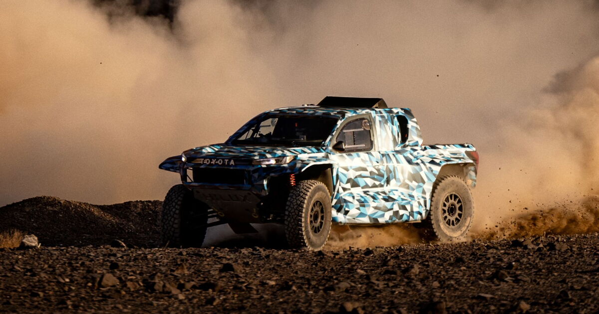 Toyota Dakar hopeful swaps twin-turbo V6 for hydrogen fuel cells
