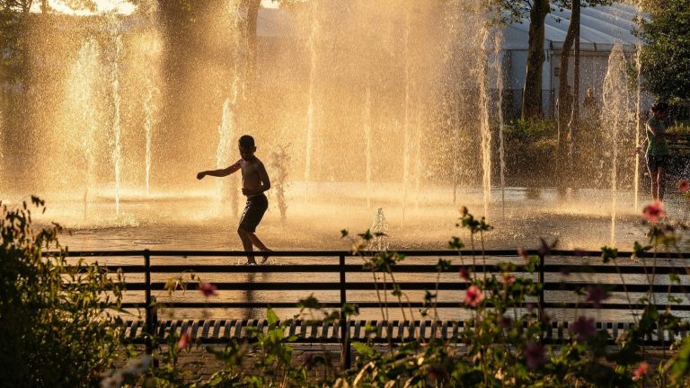 Climate change is a &lsquo;global health emergency&rsquo; and the harms are accelerating, Lancet report warns